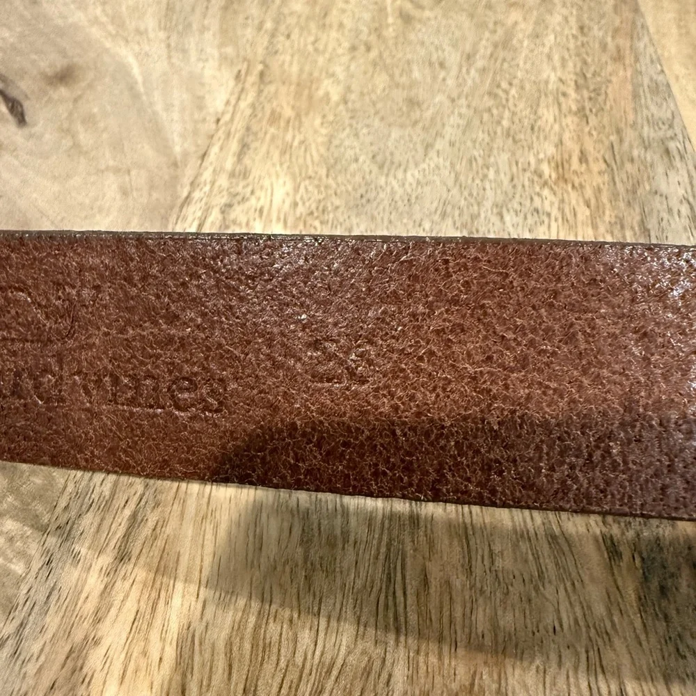 Vineyard Vines Brown Leather Belt with Anchor Buckle